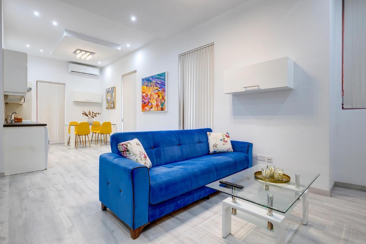 Picturesque Sliema Pad Steps From The Seafront Apartamento Exterior foto