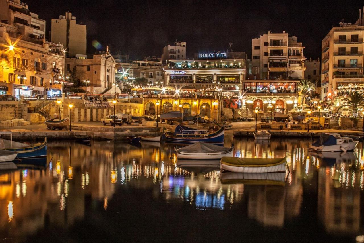 Picturesque Sliema Pad Steps From The Seafront Apartamento Exterior foto