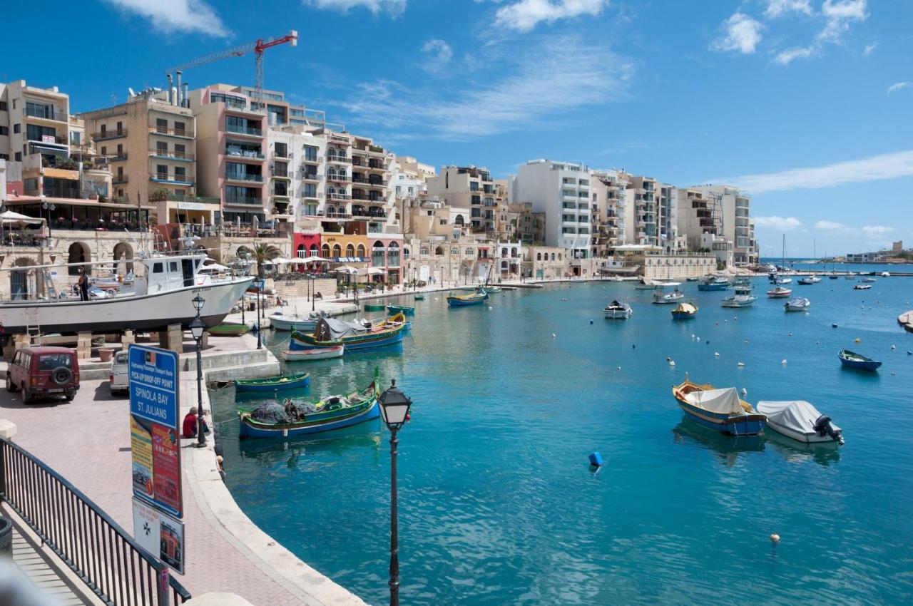 Picturesque Sliema Pad Steps From The Seafront Apartamento Exterior foto